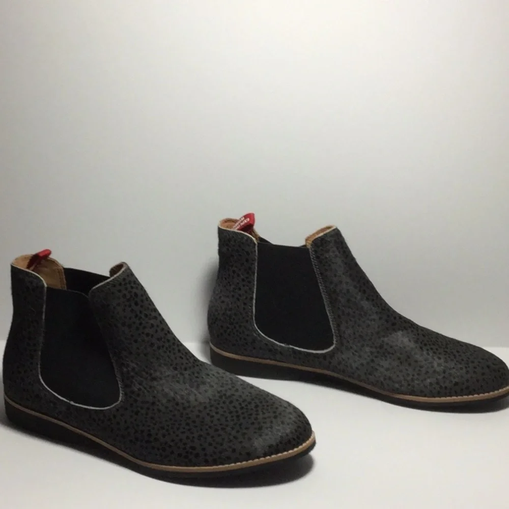 NWOB Rollie Chelsea Snow Leopard Boot Hair Calf 38